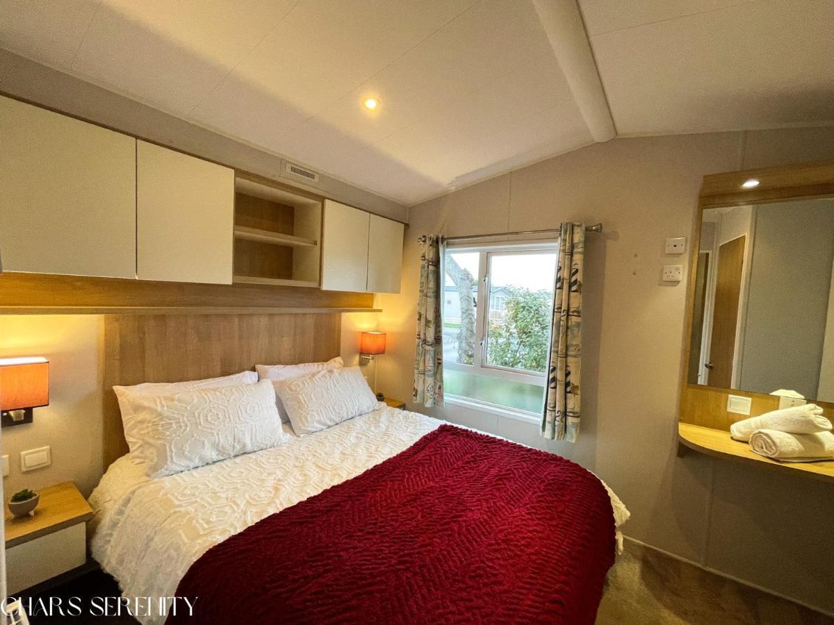Lovely Holiday Home At Lyons Caravan Park! Prestatyn Bagian luar foto